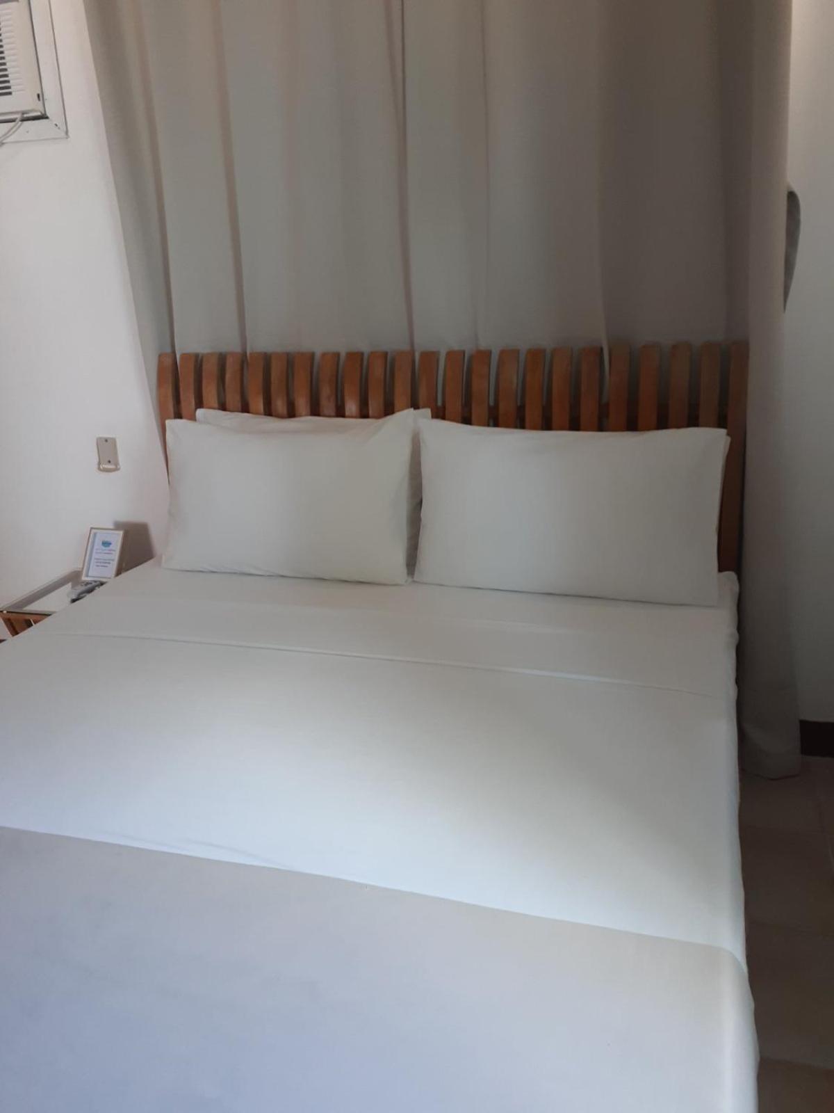 Bluewaves Beach House Balabag  Esterno foto