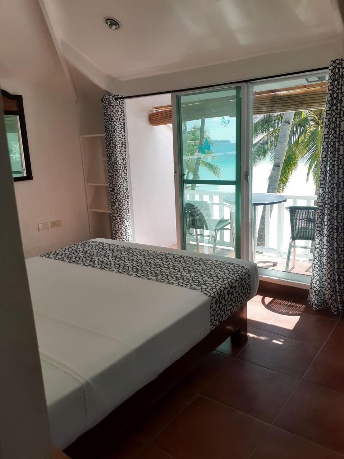 Bluewaves Beach House Balabag  Esterno foto