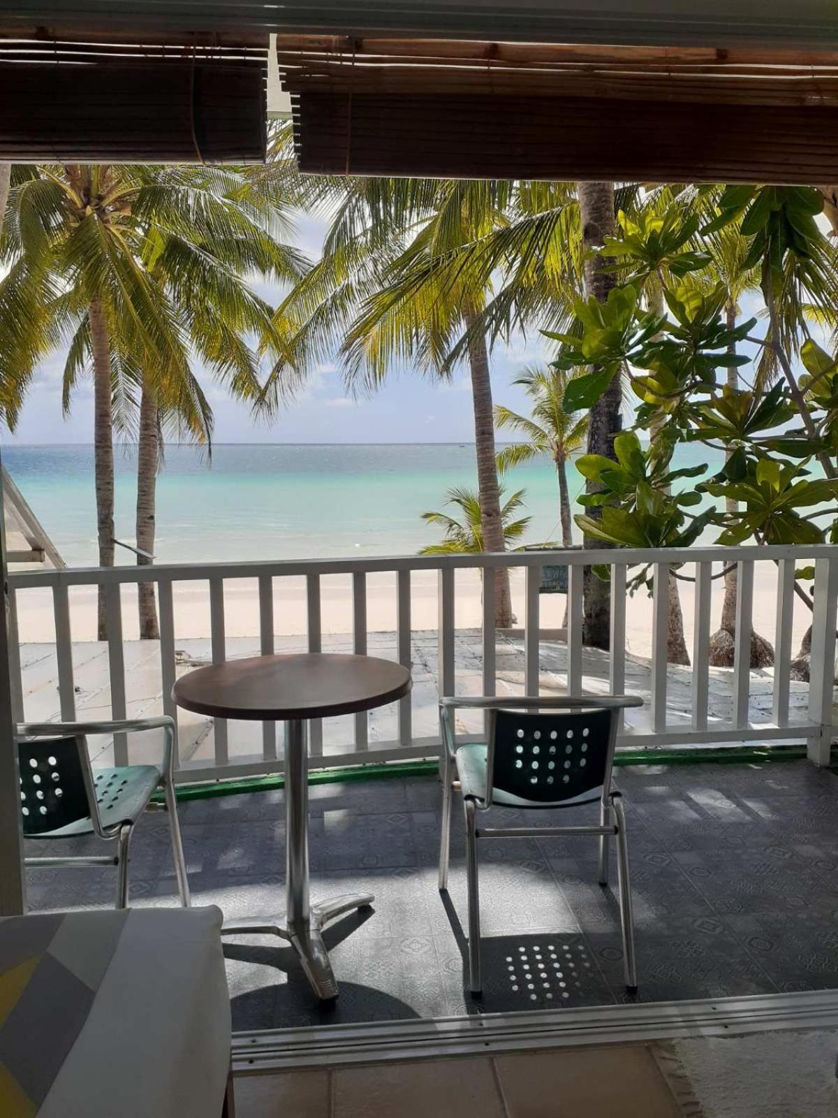 Bluewaves Beach House Balabag  Esterno foto