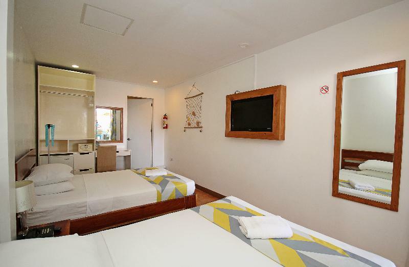 Bluewaves Beach House Balabag  Esterno foto