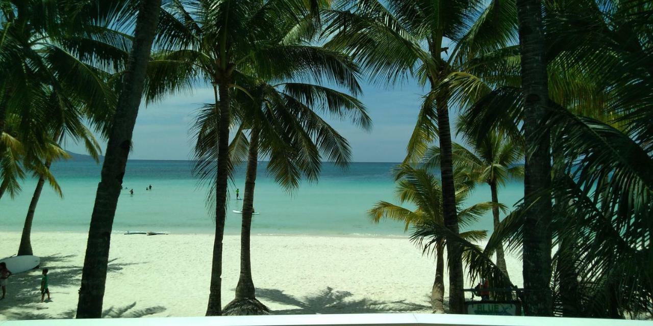 Bluewaves Beach House Balabag  Esterno foto